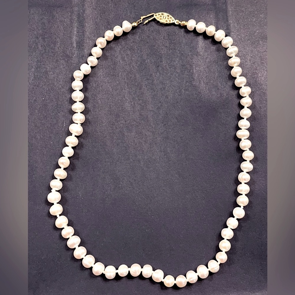 Pearl necklace